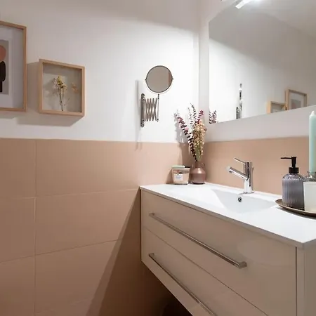 Apartamento Downtown Nest In Piazza Garibaldi *
