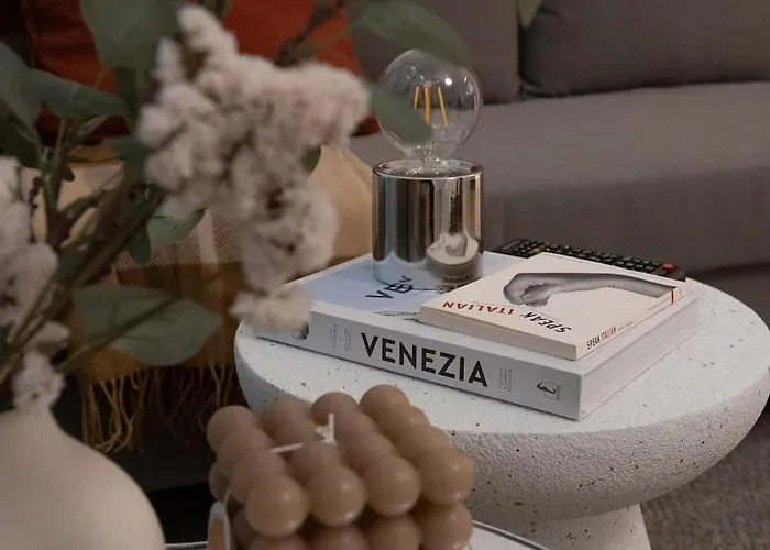 Enjoy - Downtown Nest In Piazza Garibaldi Apartamento Padua