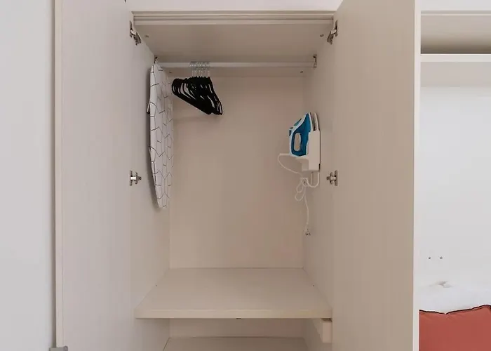 Enjoy - Downtown Nest In Piazza Garibaldi Apartamento